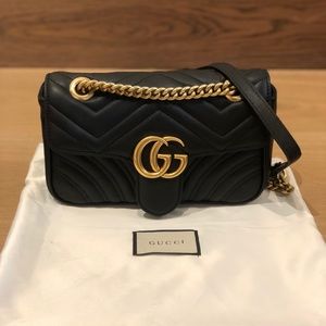 Gucci Black GG Marmont matelassé mini